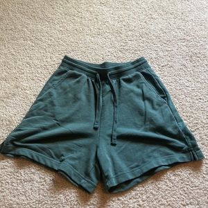 men’s sweatshorts